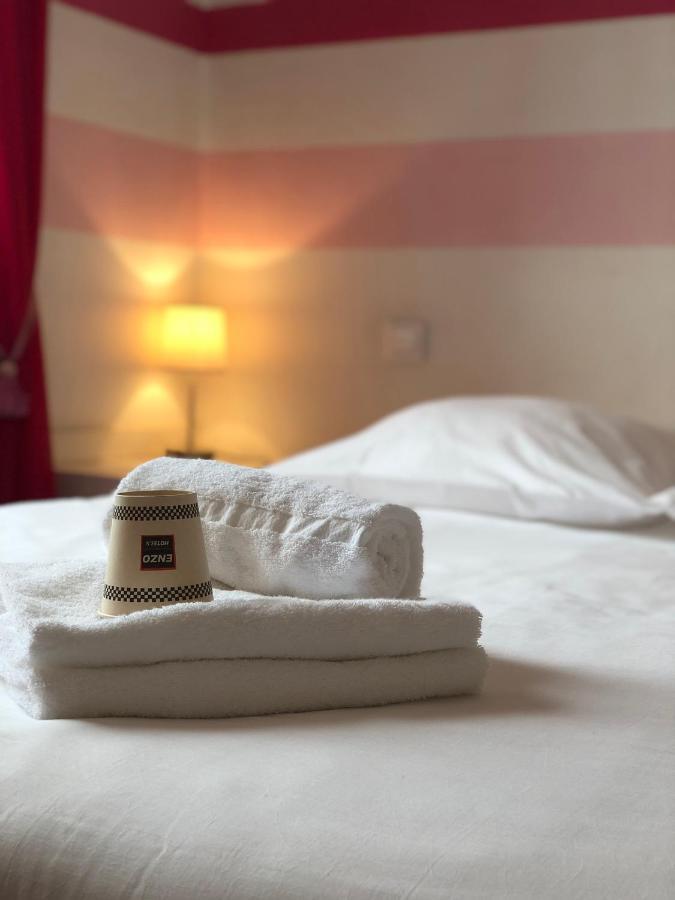 Enzo Hotels Neufchateau By Kyriad Direct Экстерьер фото